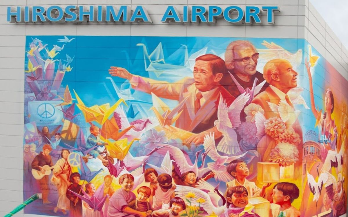 Artistas mexicanos homenajean a las víctimas nucleares con mural por la paz en Hiroshima Artistas mexicanos homenajean a las víctimas nucleares con mural por la paz en Hiroshima