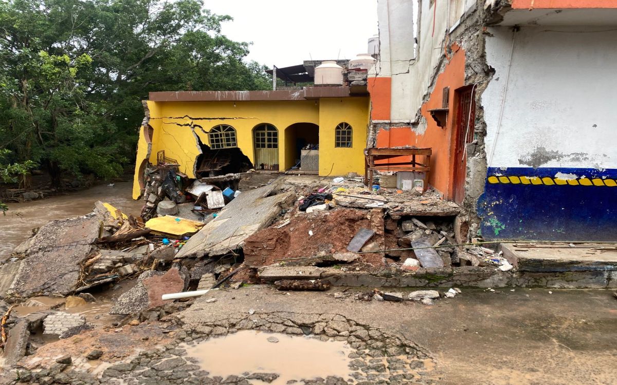 Video | Así derrumbó la lluvia una casa entera en Jalcocotán, Nayarit Video | Así derrumbó la lluvia una casa entera en Jalcocotán, Nayarit