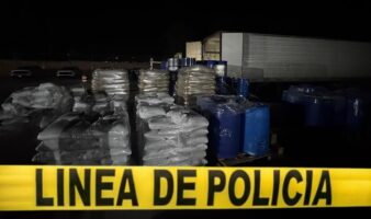 Aseguran más de 13 toneladas de precursores químicos para drogas en Durango