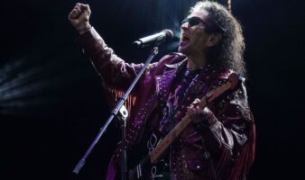 Se desprende pantalla gigante en concierto de El Tri en el Auditorio Nacional