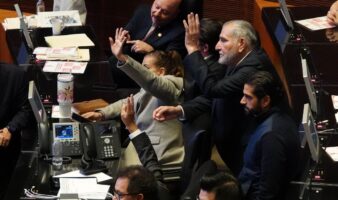 Remata Senado en tres horas reforma a la Ley de Amparo... pasa a Sheinbaum