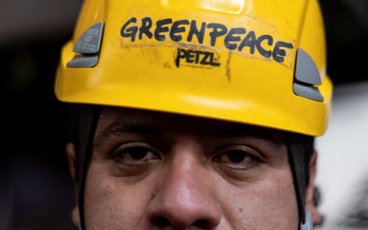 Greenpeace ve “contradictoria” política ambiental de Sheinbaum tras primer año de gobierno Greenpeace ve “contradictoria” política ambiental de Sheinbaum tras primer año de gobierno