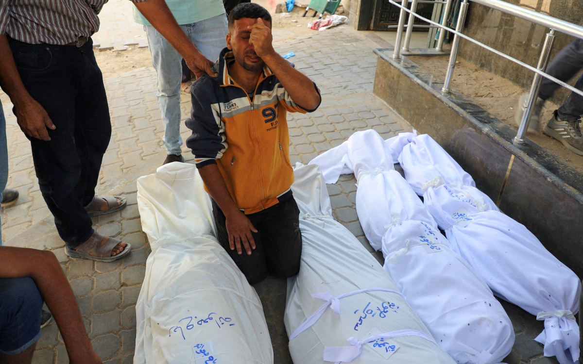 Israel mata a 11 palestinos, incluidos siete niños, pese al alto al fuego en Gaza Israel mata a 11 palestinos, incluidos siete niños, pese al alto al fuego en Gaza