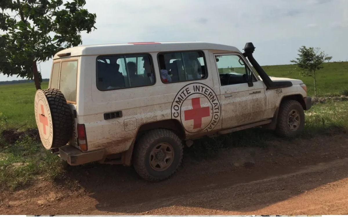 Israel prohíbe a la Cruz Roja visitar a miles de presos palestinos Israel prohíbe a la Cruz Roja visitar a miles de presos palestinos