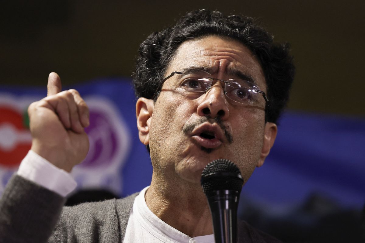 Colombia | Iván Cepeda se convierte en el candidato presidencial del partido de Petro Colombia | Iván Cepeda se convierte en el candidato presidencial del partido de Petro
