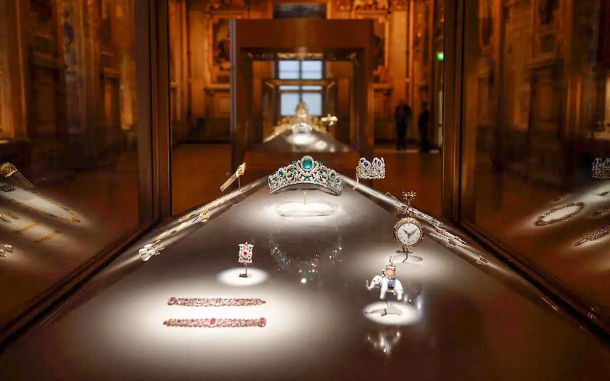 Robo de película en el Museo del Louvre; saquean en solo siete minutos joyas de ‘valor incalculable’ Robo de película en el Museo del Louvre; saquean en solo siete minutos joyas de ‘valor incalculable’