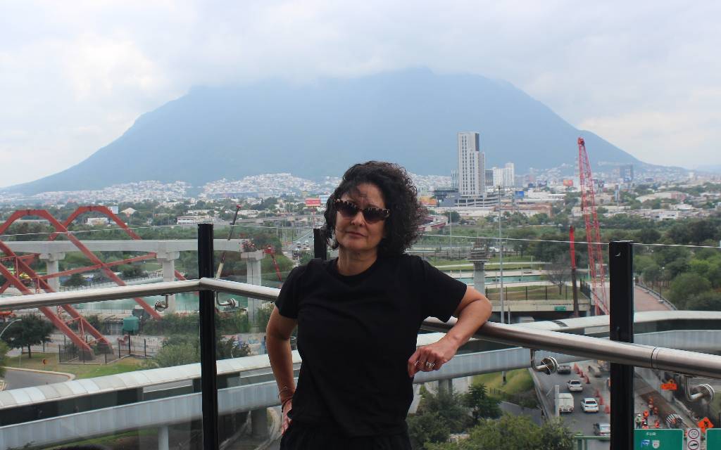 “Mi ojo de escritora está puesto en la oscuridad, no en la luz”: Pilar Quintana “Mi ojo de escritora está puesto en la oscuridad, no en la luz”: Pilar Quintana