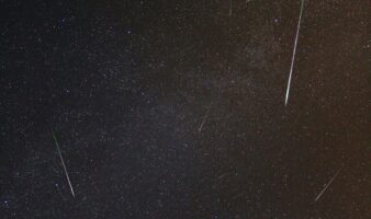 Oriónidas 2025 llega a su punto máximo: ¿cuándo y cómo ver la lluvia de meteoros?