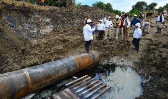 Veracruz | Pemex recupera 345 mil litros de crudo tras fuga en río Pantepec