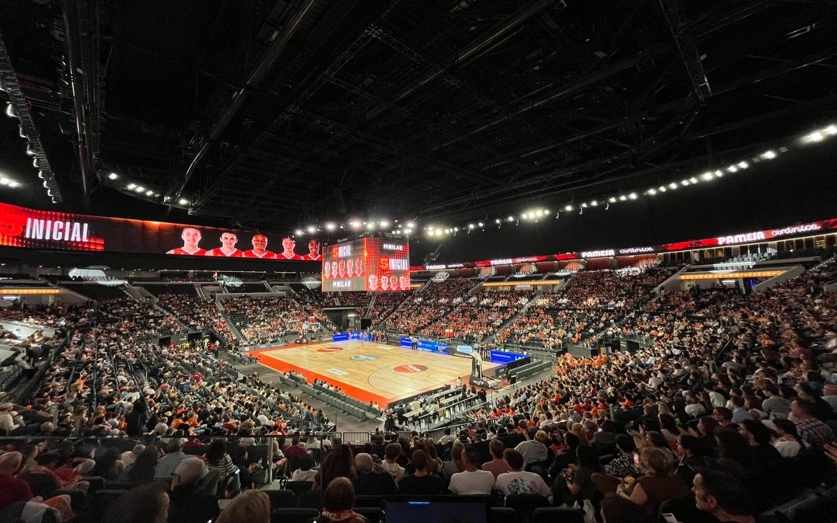 Euroliga | Recomiendan a Valencia Basket jugar a puerta cerrada contra Hapoel Tel Aviv | Video Euroliga | Recomiendan a Valencia Basket jugar a puerta cerrada contra Hapoel Tel Aviv | Video