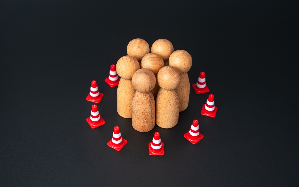 Separadores de carril #Niñonautas con Kirén Miret Separadores de carril #Niñonautas con Kirén Miret
