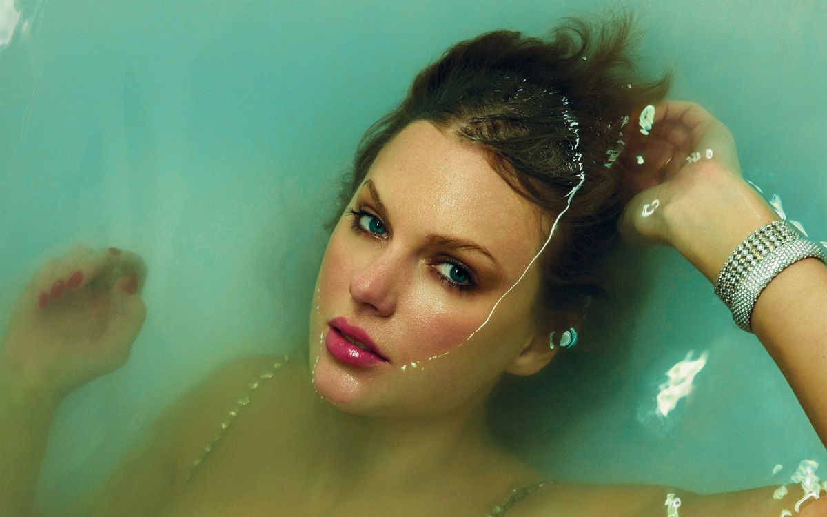'Taylor Swift: The Official Release Party of a Showgirl' lidera la taquilla mundial