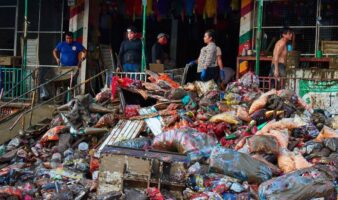 Lluvias en Veracruz: Políticos aprovechan devastación para promover su imagen: periodista