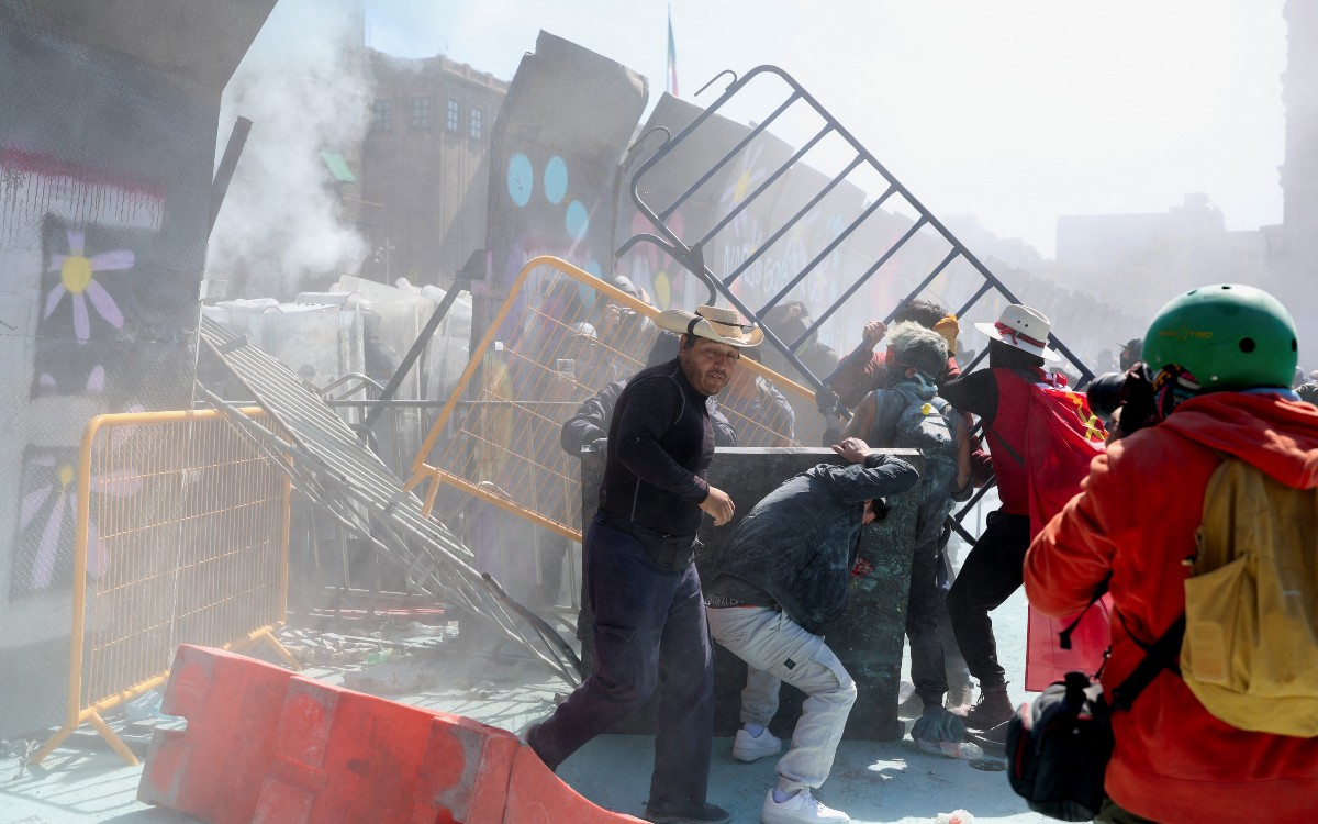 Colegio de Abogados da ayuda a detenidos y lesionados en marcha de la Gen Z Colegio de Abogados da ayuda a detenidos y lesionados en marcha de la Gen Z