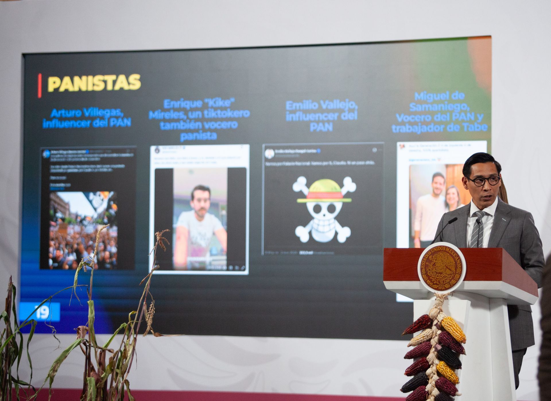 Marcha Generación Z | 'Derecha internacional' pagó más de 90 mdp para convocarla: Infodemia Marcha Generación Z | 'Derecha internacional' pagó más de 90 mdp para convocarla: Infodemia