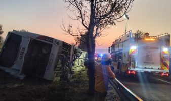 Tragedia en Michoacán: Siete muertos y 20 heridos tras volcadura de autobús turístico