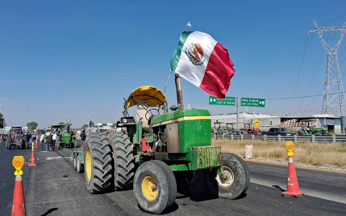 Gobierno de México llama al diálogo a transportistas y agricultores tras amague de bloqueos