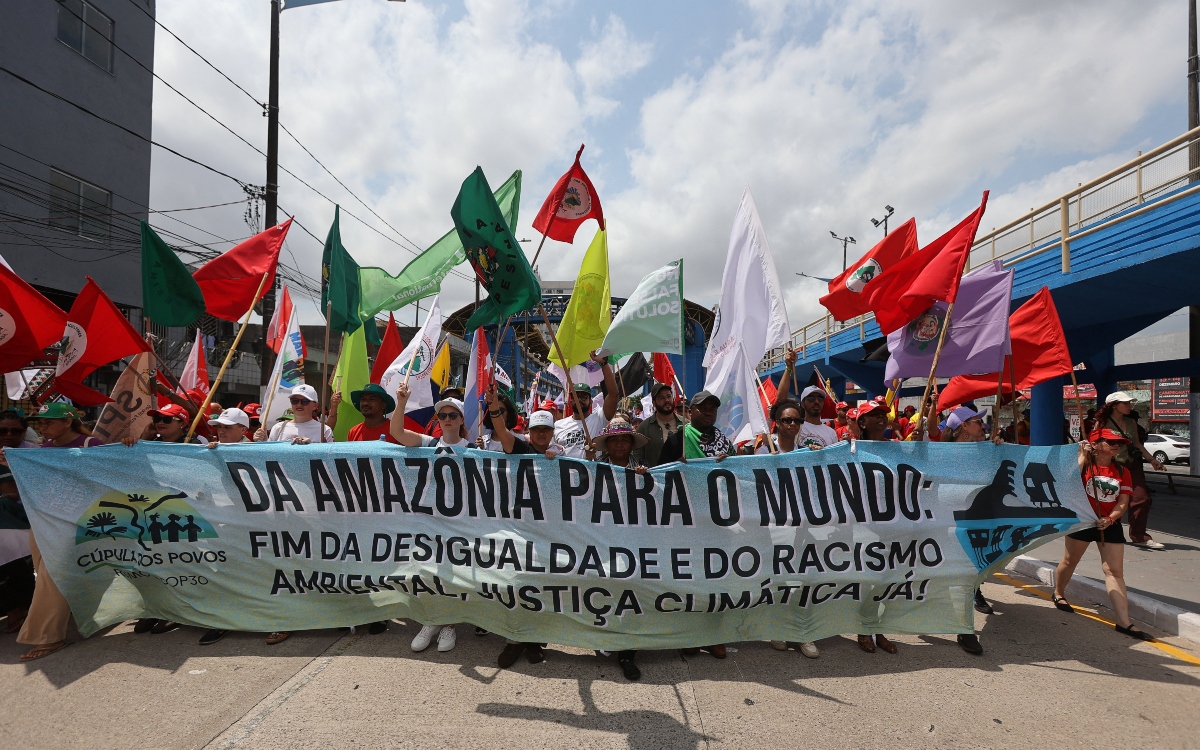 Marcha contra COP30 convoca a 70 mil personas en Belém, Brasil Marcha contra COP30 convoca a 70 mil personas en Belém, Brasil