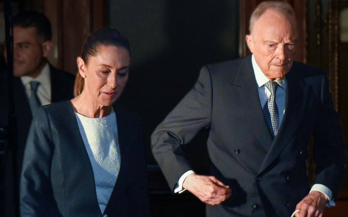 'Le ofrecí una embajada y aceptó': Sheinbaum confirma salida de Gertz | Video 'Le ofrecí una embajada y aceptó': Sheinbaum confirma salida de Gertz | Video
