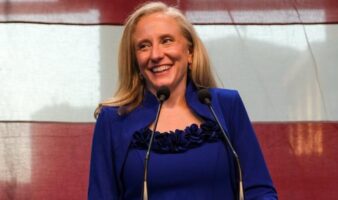 La demócrata Abigail Spanberger gana en Virginia; será la primera gobernadora