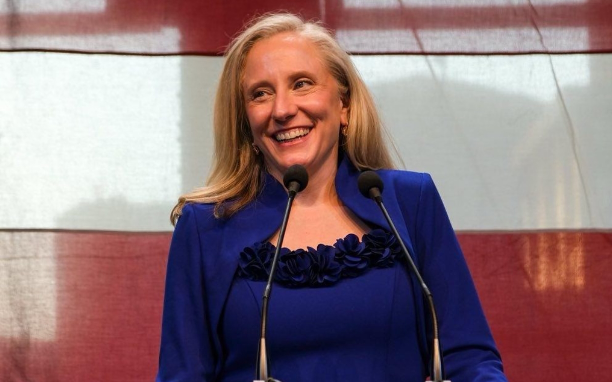 La demócrata Abigail Spanberger gana en Virginia; será la primera gobernadora