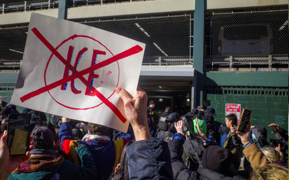 Videos | Arrestan a manifestantes por bloquear el paso a agentes de ICE en Nueva York Videos | Arrestan a manifestantes por bloquear el paso a agentes de ICE en Nueva York