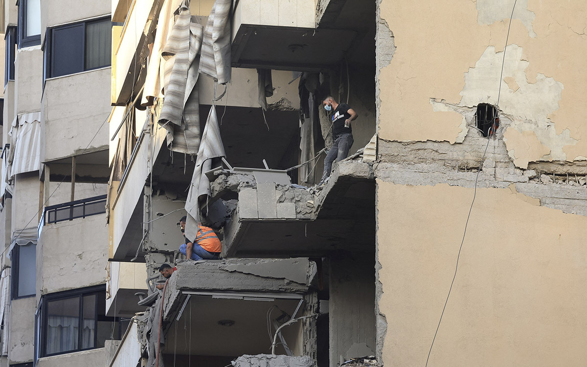 Israel bombardea los suburbios del Dahye, en el sur de Beirut