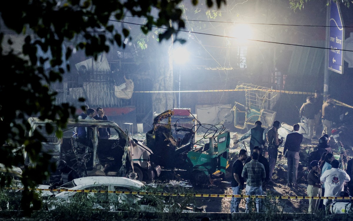 Mueren ocho personas por explosión cerca del Fuerte Rojo de Nueva Delhi, India