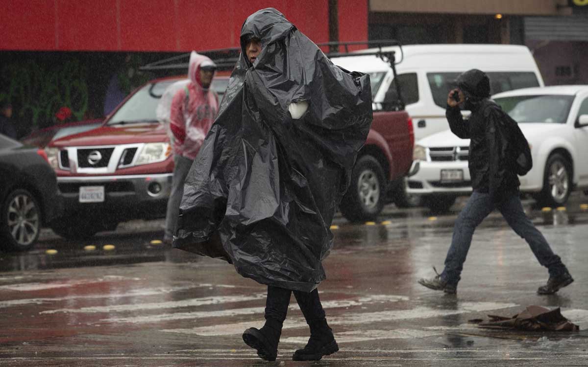Frente frío 14 mantiene vientos y frío intensos, mientras se aproxima el Frente 15 Frente frío 14 mantiene vientos y frío intensos, mientras se aproxima el Frente 15