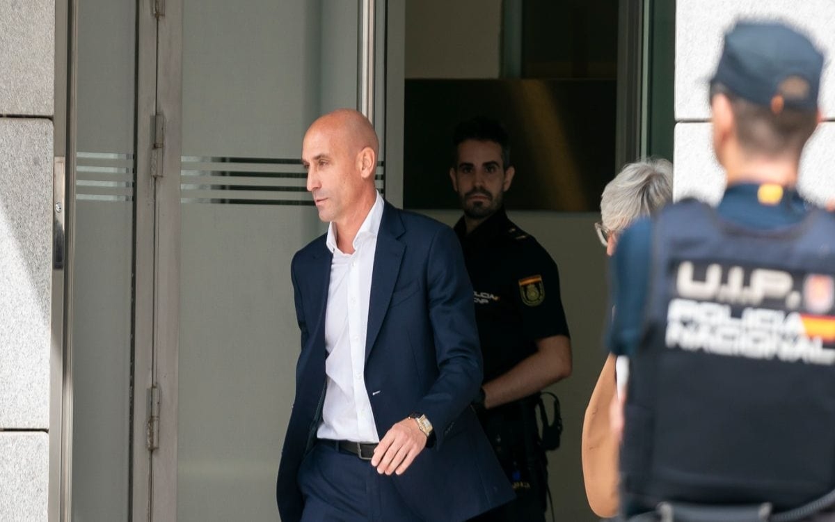 Reaparece Rubiales en redes sociales previo a la presentación de su libro | Video Reaparece Rubiales en redes sociales previo a la presentación de su libro | Video