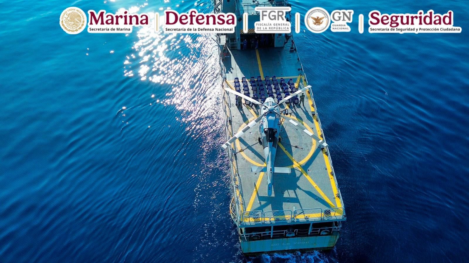 Marina asegura 2.5 toneladas de cocaína en costas de Michoacán Marina asegura 2.5 toneladas de cocaína en costas de Michoacán