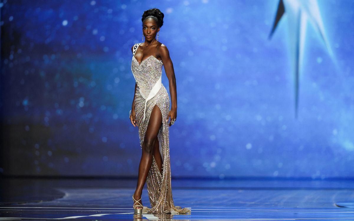 Miss Costa de Marfil renuncia a sus títulos tras coronación de Fátima Bosch Miss Costa de Marfil renuncia a sus títulos tras coronación de Fátima Bosch