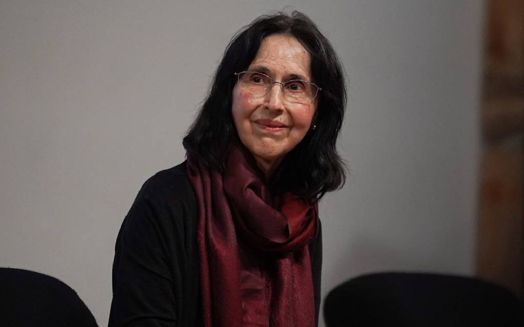 "Como nunca necesitamos de la sensibilidad y la mirada que el arte y la cultura nos proporcionan": Coral Bracho