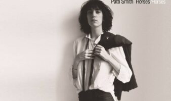 50 años de ‘Horses’, el disco de Patti Smith que redefinió el punk (Reseña)