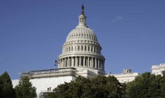 El gobierno federal de EE.UU. entra en cierre técnico a la espera de voto el lunes