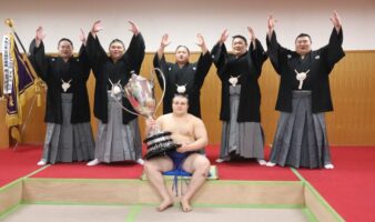 Sumo | Promete Aonishiki llegar a ser 'yokozuna' | Video