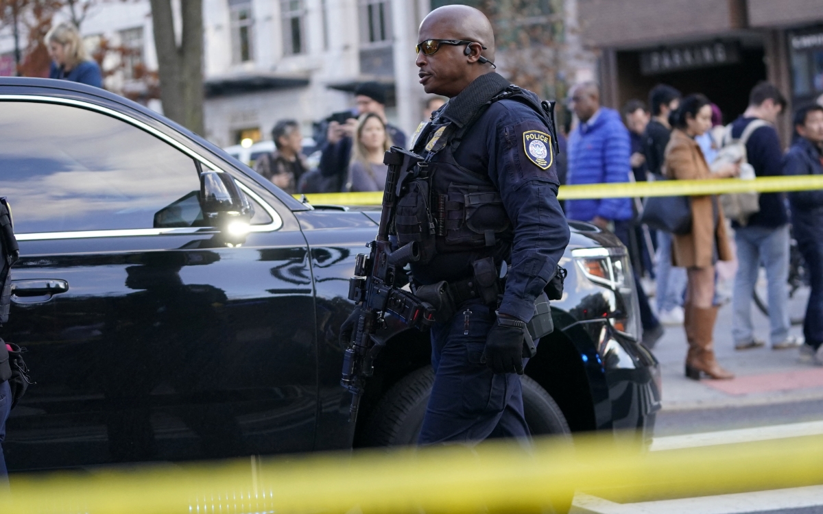 Tiroteo cerca de la Casa Blanca deja dos agentes de la Guardia Nacional heridos Tiroteo cerca de la Casa Blanca deja dos agentes de la Guardia Nacional heridos