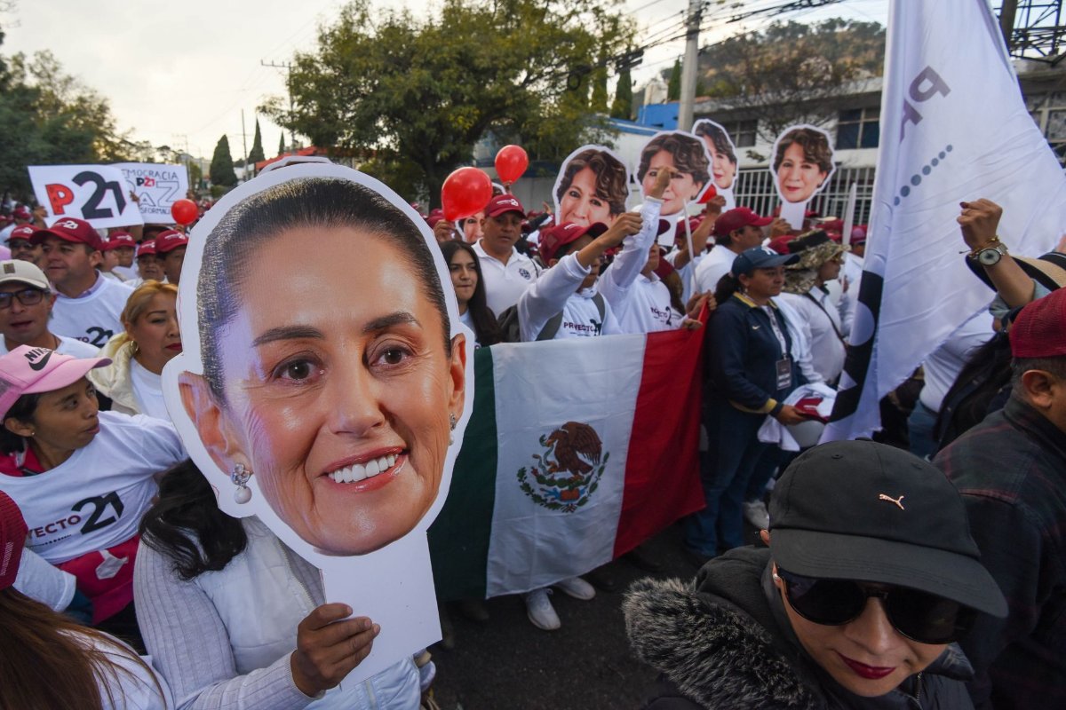 'No es nuestra manera de actuar': Sheinbaum niega acarreo en el evento del Zócalo