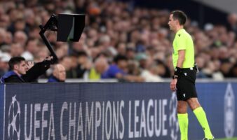 Mundial 2026 | FIFA planea revisar córners y segundas amarillas con el VAR: The Times