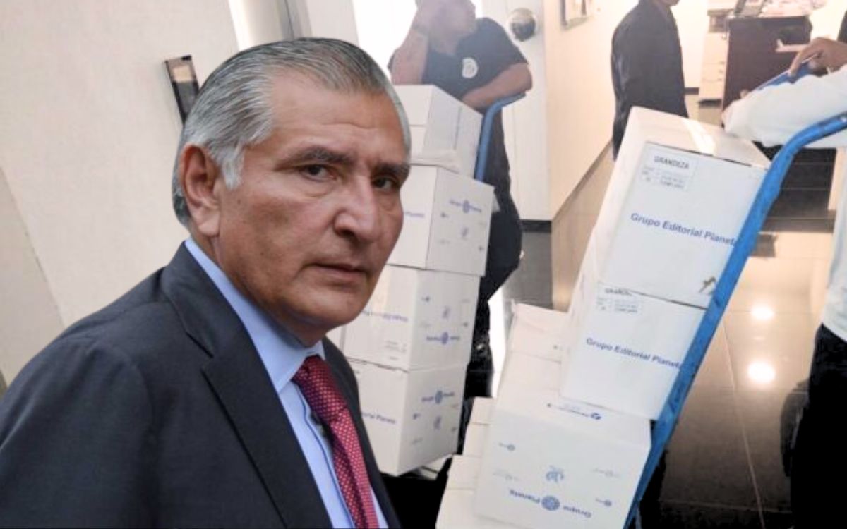 Adán Augusto regala más de 17 mil libros de AMLO a senadores de Morena Adán Augusto regala más de 17 mil libros de AMLO a senadores de Morena