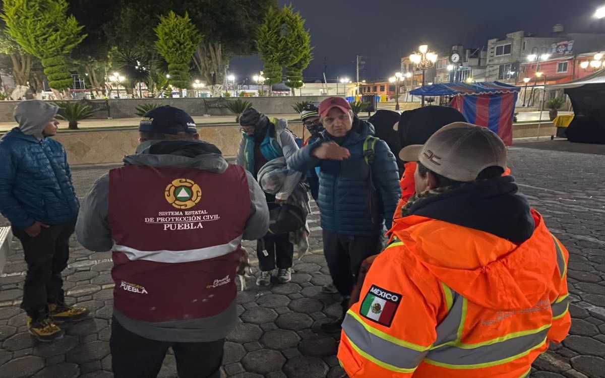 Puebla | Autoridades buscan por aire y tierra a 12 alpinistas extraviados en el Citlaltépetl Puebla | Autoridades buscan por aire y tierra a 12 alpinistas extraviados en el Citlaltépetl