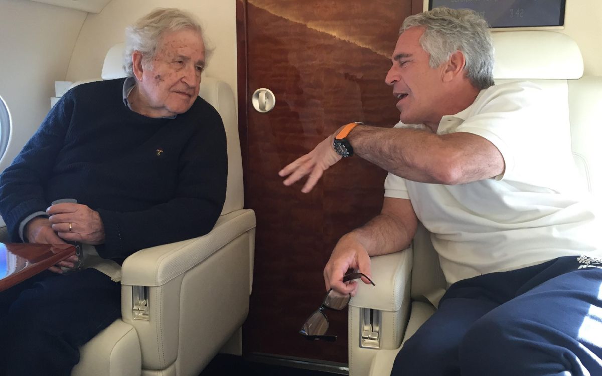 Galería | Publican nuevas fotos del caso Epstein: Chomsky, pasaportes y mensajes Galería | Publican nuevas fotos del caso Epstein: Chomsky, pasaportes y mensajes