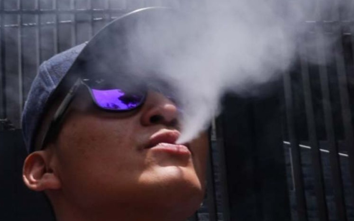 Diputados aprueban prohibición total de vapeadores y cigarrillos electrónicos Diputados aprueban prohibición total de vapeadores y cigarrillos electrónicos