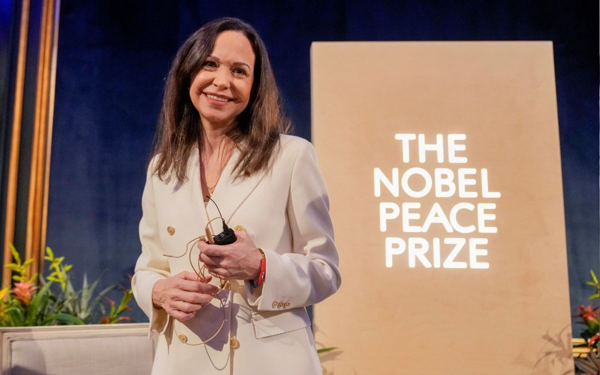 Machado confirma que trabaja con el gobierno de EE.UU; así le ayudaron a salir de Venezuela Machado confirma que trabaja con el gobierno de EE.UU; así le ayudaron a salir de Venezuela