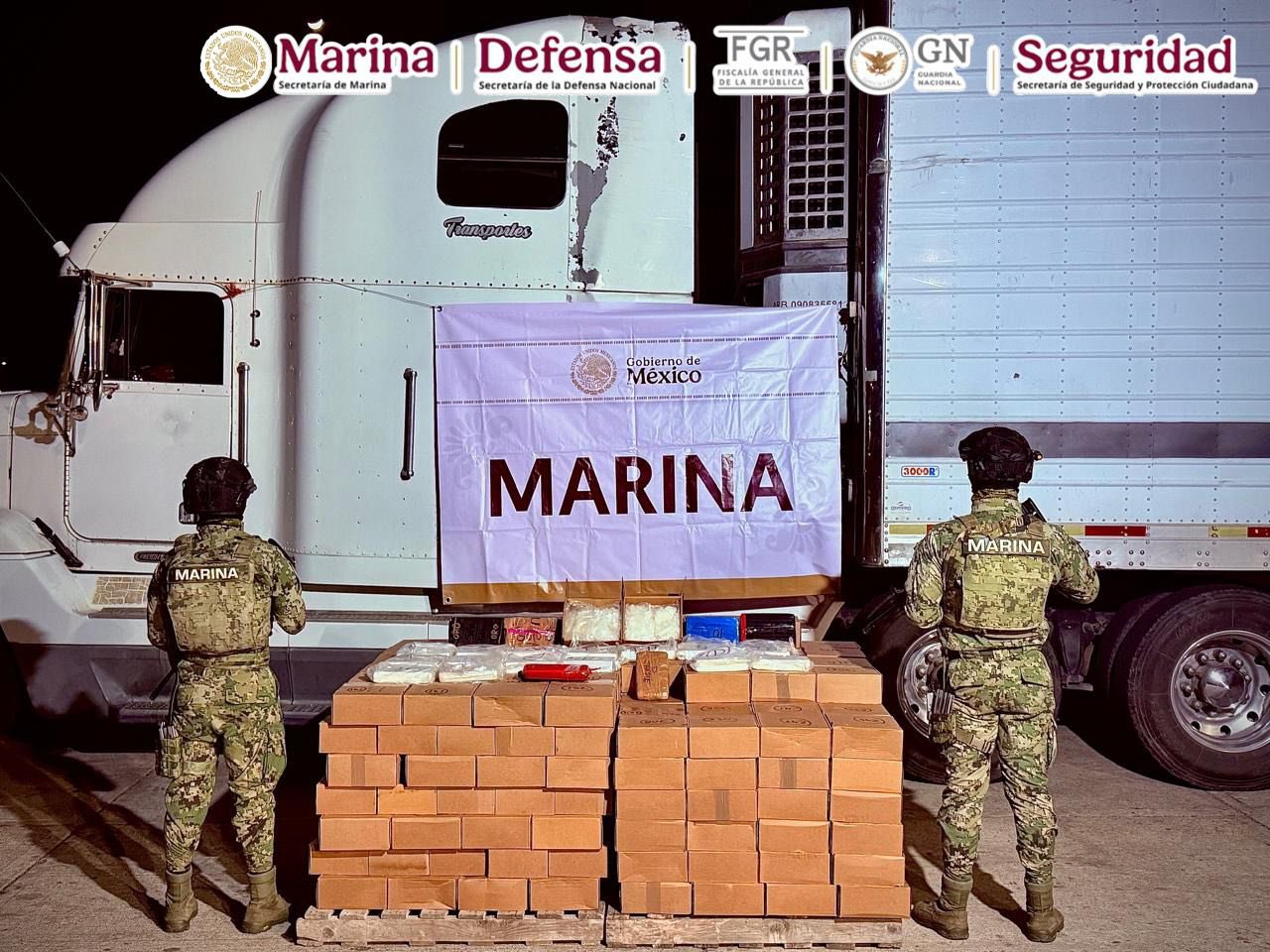 Marina descubren más de 600 kg de metanfetamina en doble fondo de tractocamión