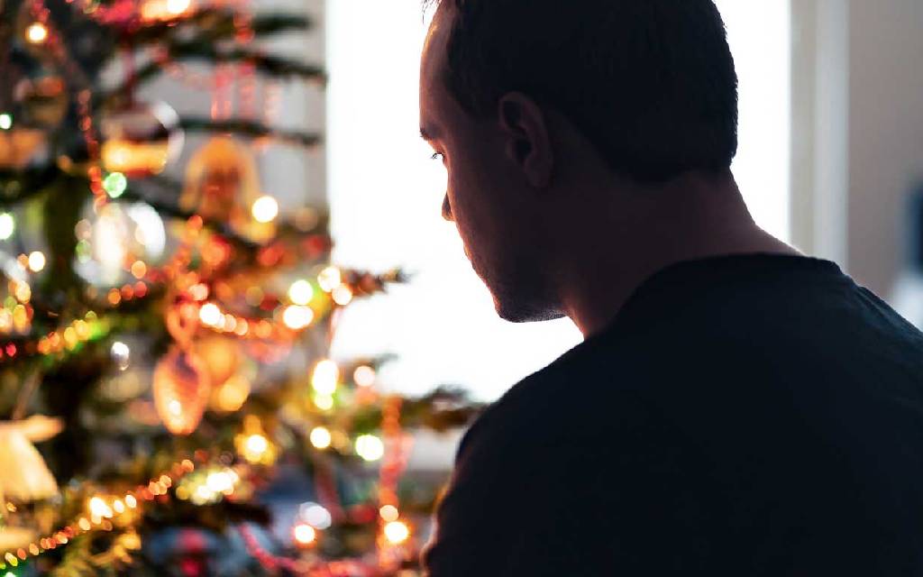Navidad y salud mental: cómo las fiestas pueden intensificar la sensación de soledad y la ansiedad en fin de año