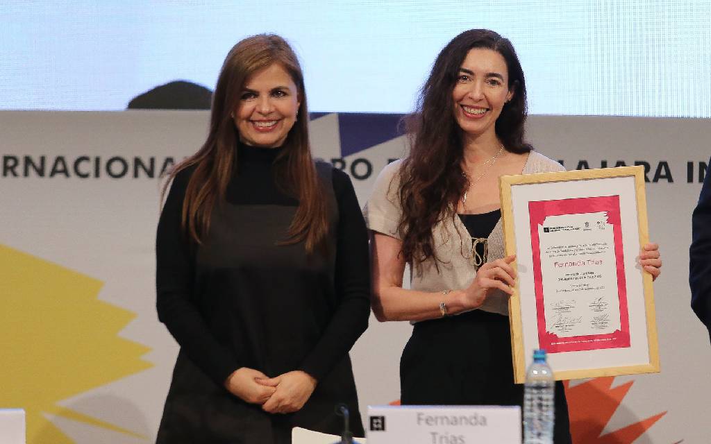 "Narrarnos reafirma nuestra existencia": Fernanda Trías, Premio de Literatura Sor Juana Inés de la Cruz "Narrarnos reafirma nuestra existencia": Fernanda Trías, Premio de Literatura Sor Juana Inés de la Cruz