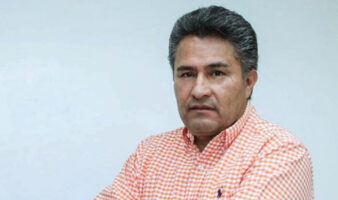 Juez vincula a proceso a Rodolfo Ruiz; el periodista acusa irregularidades y presenta denuncias