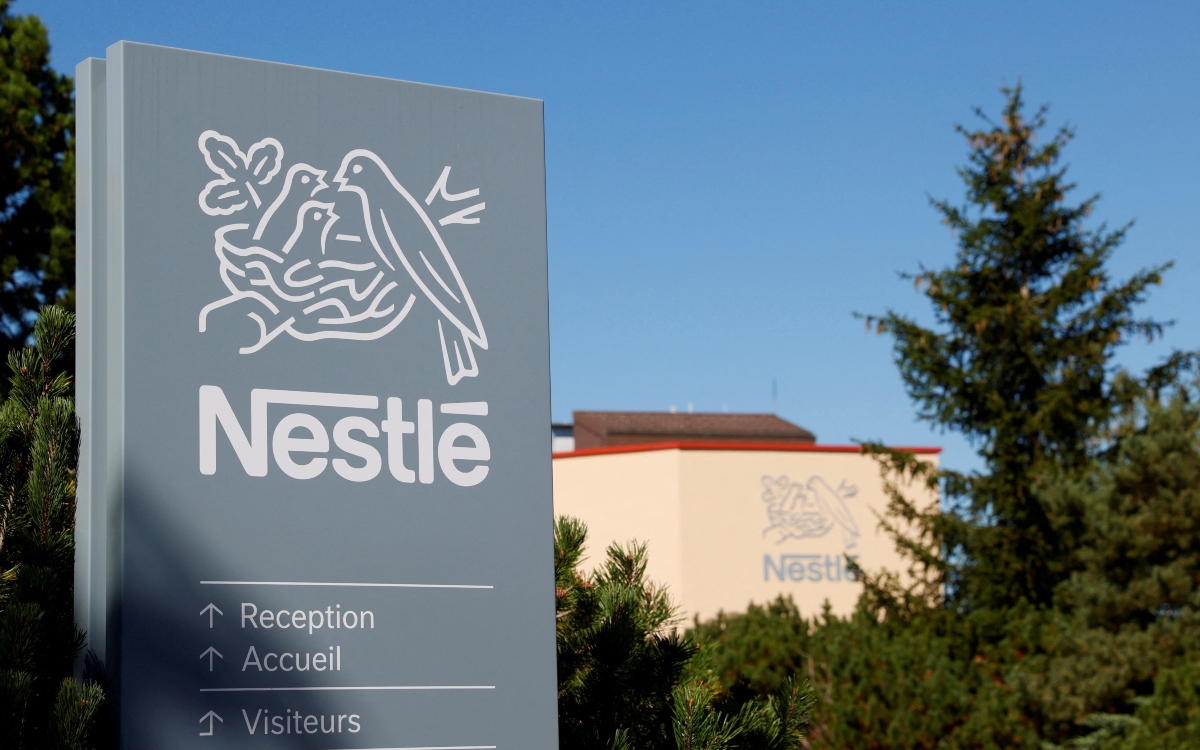 Leche fabricada por Nestlé bajo la lupa en Francia tras muerte de dos bebés Leche fabricada por Nestlé bajo la lupa en Francia tras muerte de dos bebés