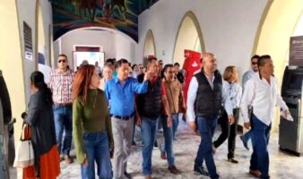 Nayarit | Docentes y burócratas van a paro por adeudo de más de mil millones